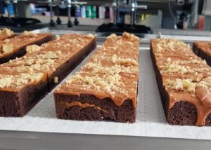 Xilix - The Ultimate High-Speed Pan Sheet Cake Waterjet System